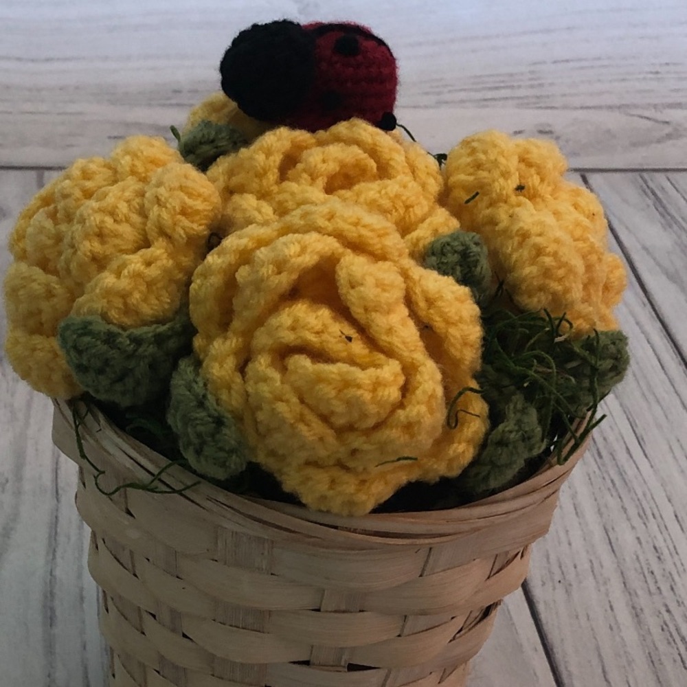 Handmade crochet roses in pot
